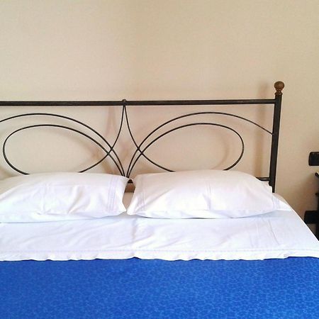Ca Du Ruja Guest House Strevi Room photo